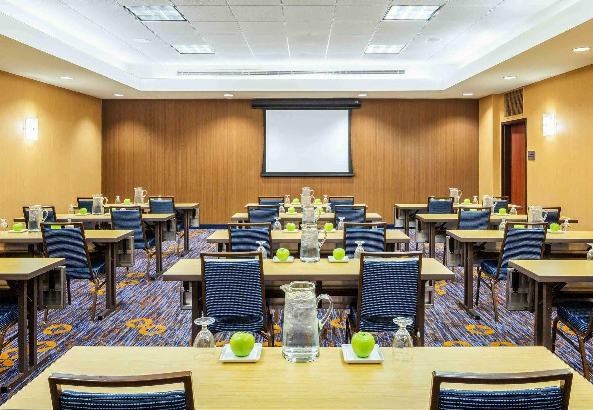 Courtyard By Marriott Houston Galleria Eksteriør bilde